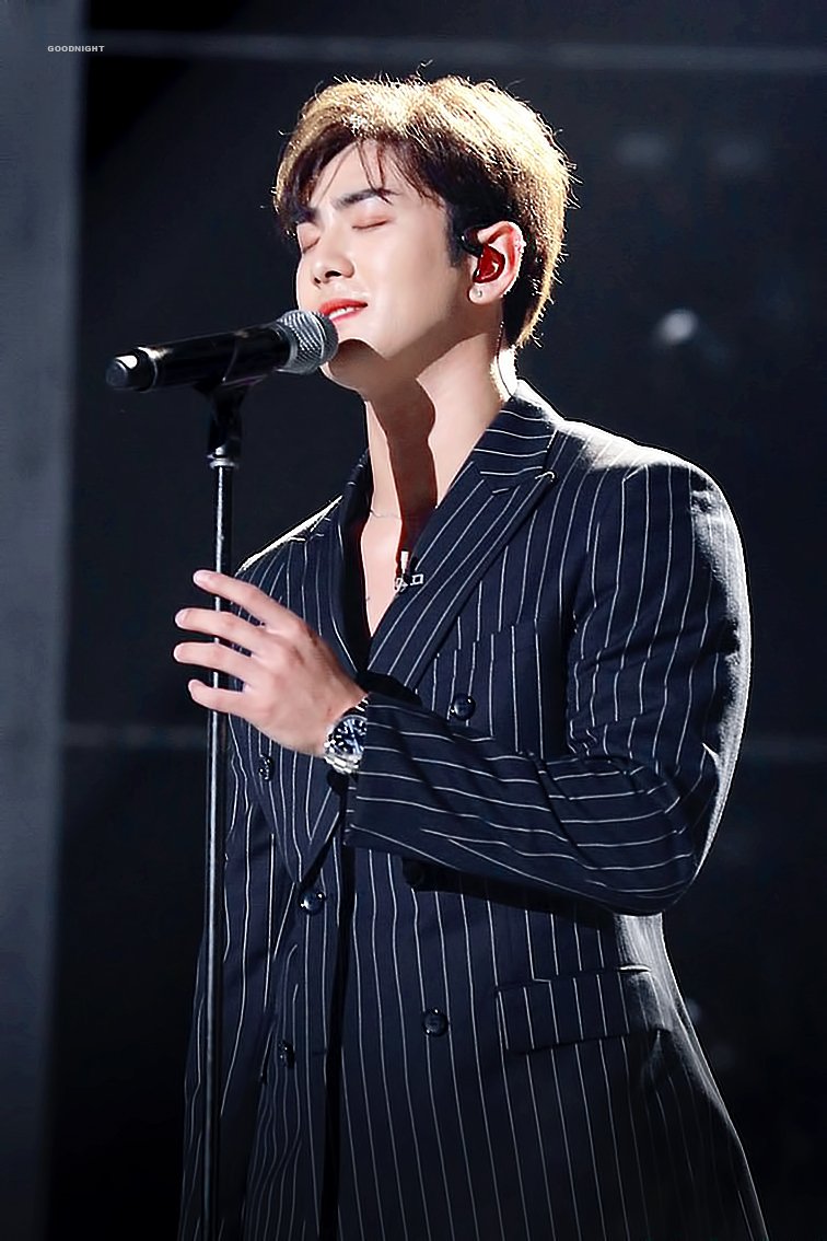 더콜
백호 강동호 작사작곡
강동호 프로듀싱
강동호 메인보컬
#강동호
#백호 #BAEKHO
https://t.co/aQ5w5FV7ML