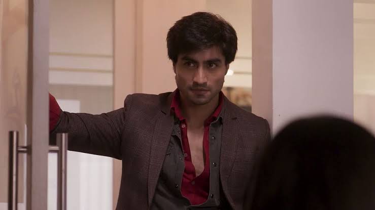 Harshad Chopda & Aditi SharmaHe was her professor at college, the one who every girl crushed on, but no one did anything because he was their teacher. Now, years later, she's a professor herself, while he's the HOD. It's still somewhat forbidden, but, will she give it a try?