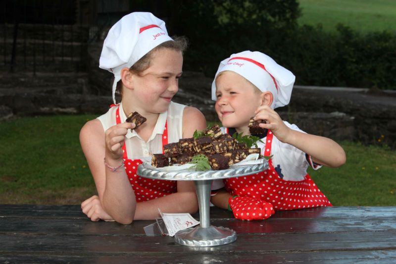 Macroom Food Festival will take place from Thurs 19th to Sun 22nd of Sept
THIS FESTIVAL WILL BE THE ULTIMATE FOODIE AND FAMILY AFFAIR. THE WEEKEND WILL BE A REAL CELEBRATION AND A FEAST FOR ALL THE SENSES
#cork #macroom #Food 
buff.ly/2Lh9tls