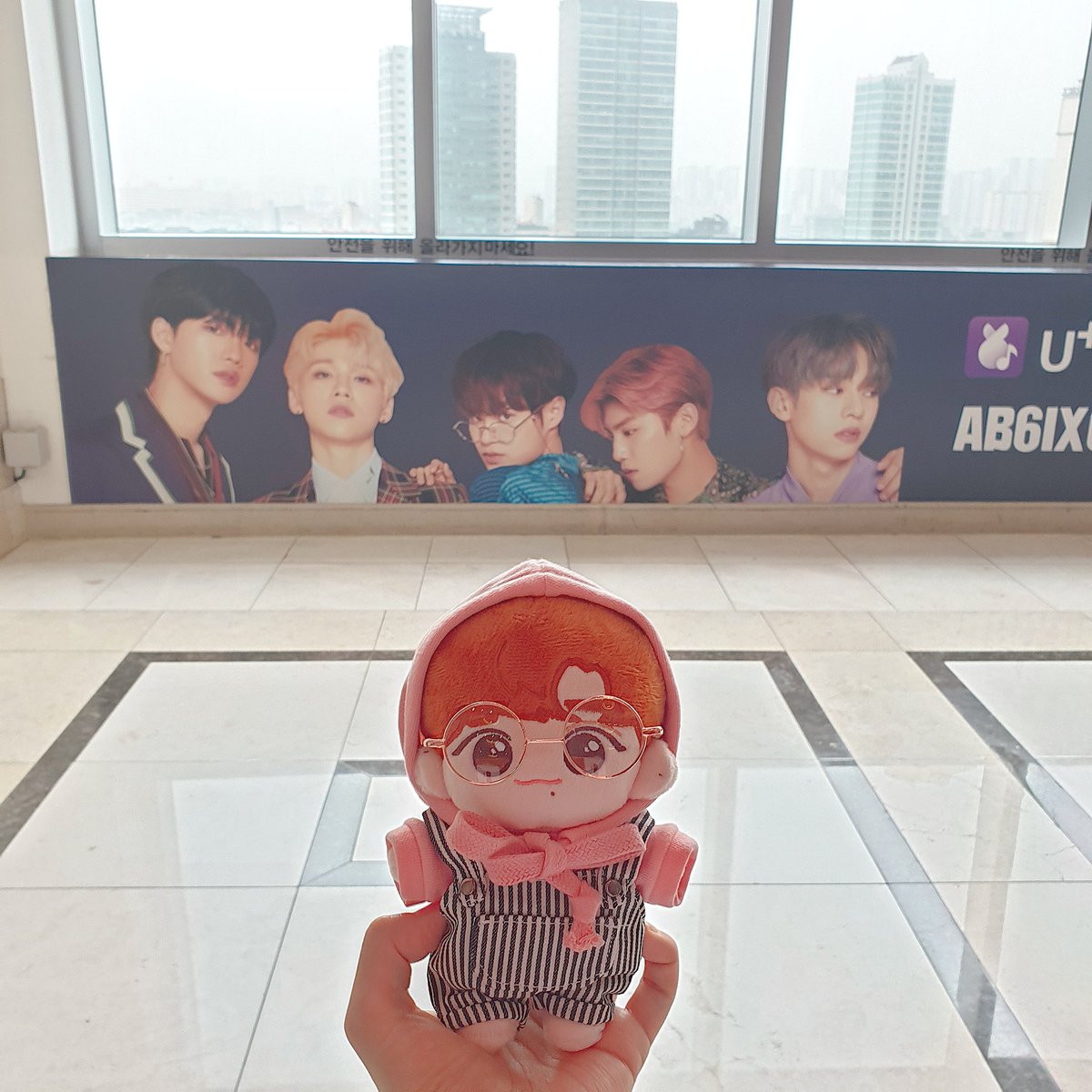 hwippi's tweet photo. 💜🧡에이비식스 💐꽃길만 ���어랏🧡💜 https://t.co/lnrymfpEBC