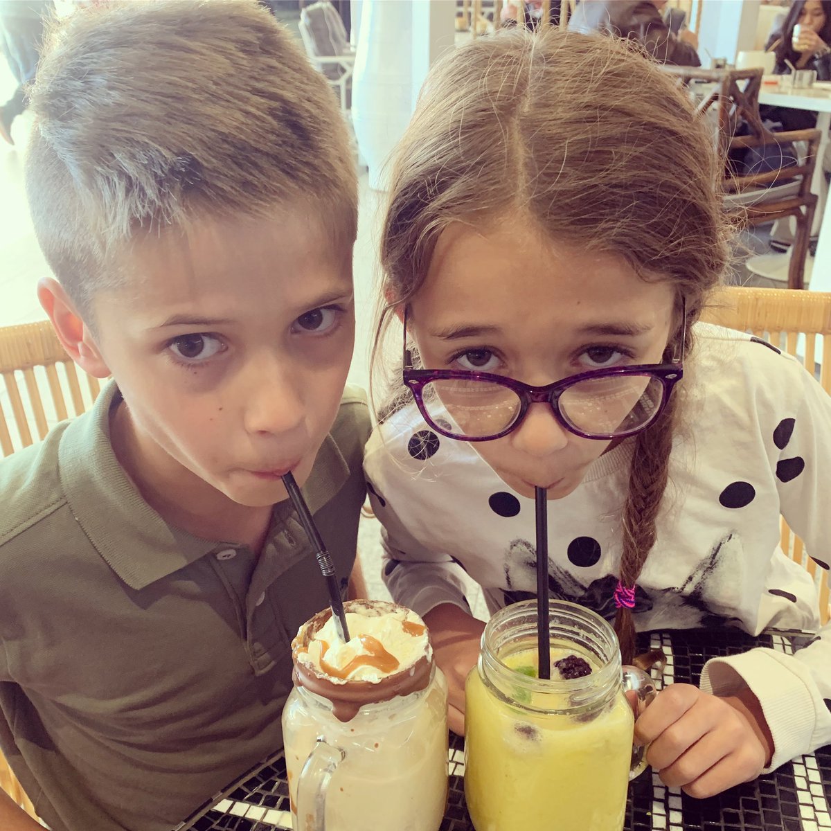 JennyAKEkberg's tweet photo. A big hug to all of you sipping for a cure this week! Here, Erik &amp; Zoe, friends of @SIPisHOPE and @PerryXFndn, are sipping their hipster smoothies in style. #sipweek2019 #perryxfndn #sipweek #curesci https://t.co/qyooq713U7