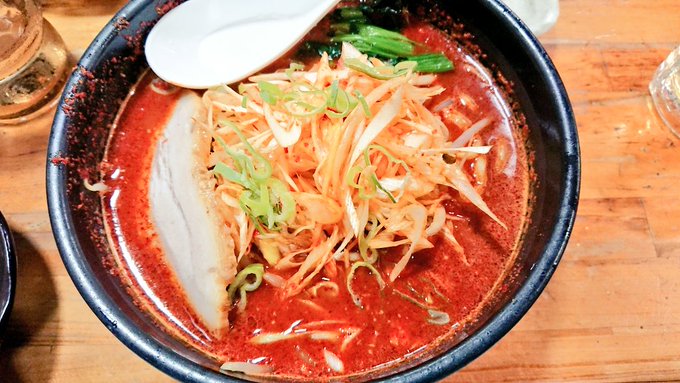 地元帰ったらぜったい食べてから帰る激辛+1のらーめんヽ(^○^)ノポンペ 