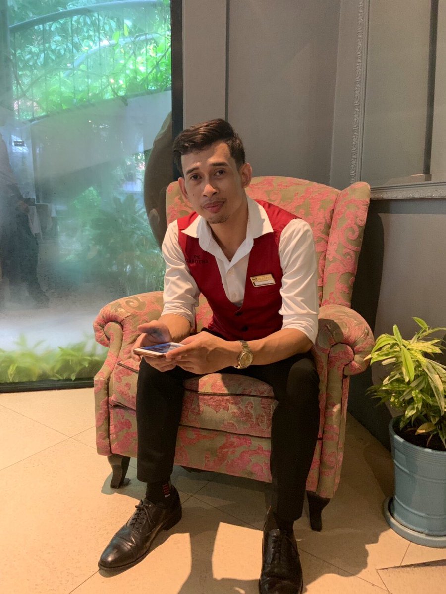 p_barista's tweet photo. ฝนตกร้านเงียบสงบมากๆ 😌😌😌 https://t.co/mxABKPZvJz