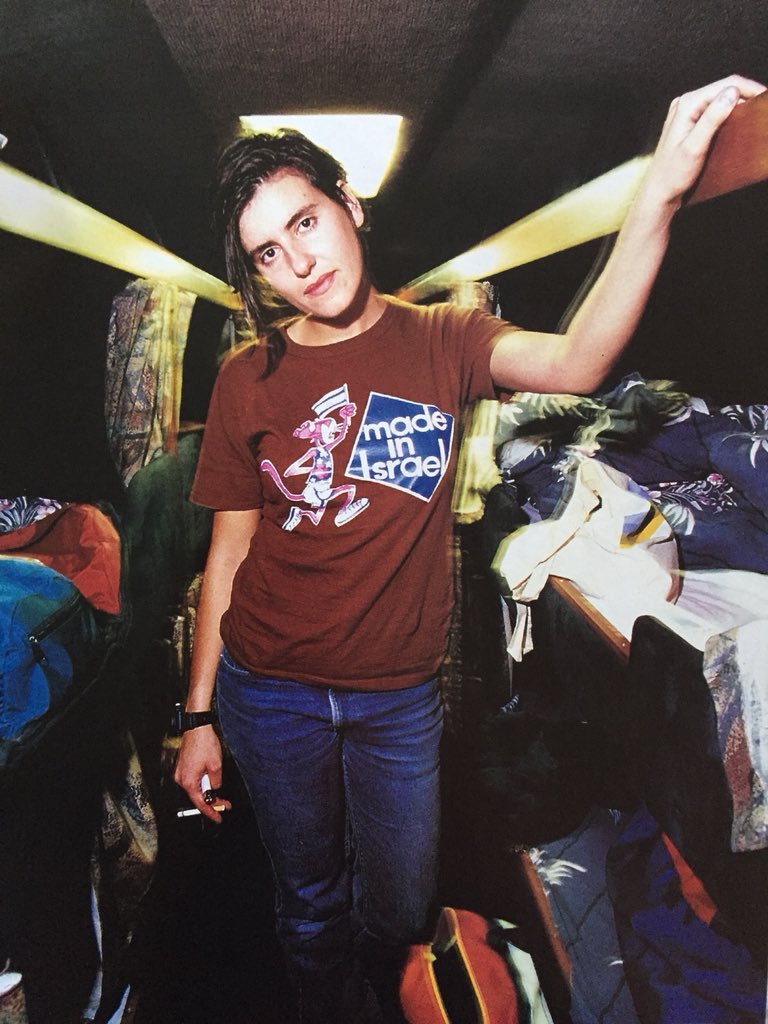 Happy 50th birthday to Justine Frischmann.

Now, dig out that Telecaster and reunite Elastica! 