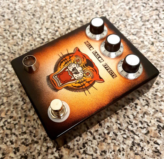 EffectsHello's tweet photo. For towns that go Roar! 🐯🐯🐯🐯 a germanium fuzz that plays well with humbuckers....
 #guitarra #fuzzball #fuzz #guitarras #guitars #germaniumstick #germaniumroller #fuzzy #fuzzyinstapigs #guitarfx #germanium #fuzzysocks #becausetone #guitarist #guitardaily #guitar https://t.co/oTNUl0DB1g