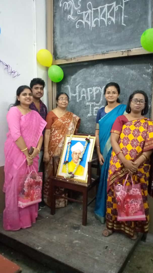 CollegeChandra's tweet photo. Teachers' day at dept. of education, hcc https://t.co/nNgNbiDLAU