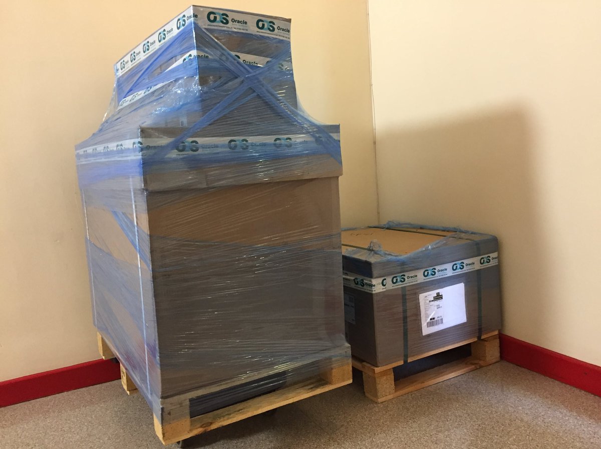 OracleDriveSys's tweet image. 12!! Parker drives of different model and power sizes being delivered next day for one of our customers in Holland.