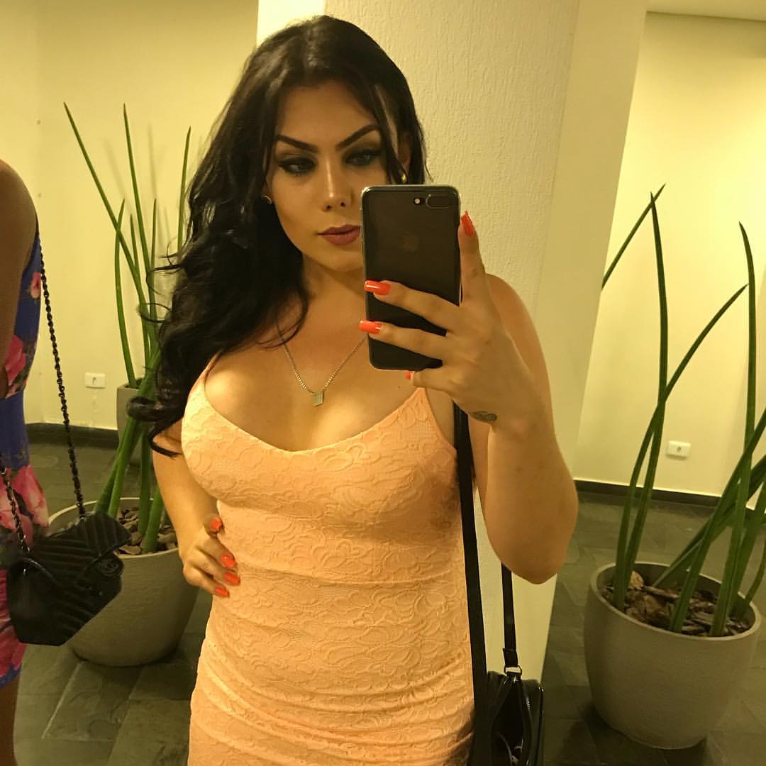 TransSingle's tweet photo. We’re the number one #transgenderdatingsite on the web and we’re created to help #transindividuals connect with people just like them over a free and secure chat system. If you’ve been looking for love in all the wrong places, start looking in the number one right place. https://t.co/zBhTvlojde