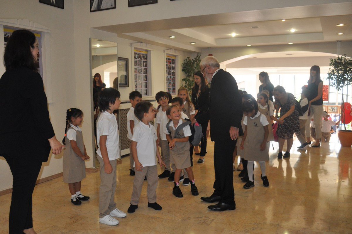 ErolAltacaOkul's tweet photo. EĞİTİMİN YERİ DE YURDU DA BELLİ
Okulumuz 2019-2020 öğretim yılına, 9 Eylül Pazartesi günü açılış töreniyle ‘’Merhaba’’ dedi.
Okulumuza yeni  katılan öğrenci, öğretmen ve velilere hoş geldiniz diyor; tüm Erol Altaca ailesinin başarılı,sağlıklı, mutlu bir yıl geçirmesini diliyoruz. https://t.co/OvKoGk2oH1