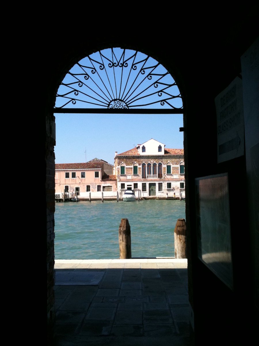 talexander's tweet photo. Your daily dose of beauty: Venice, Italy https://t.co/0LSHSgCLNB