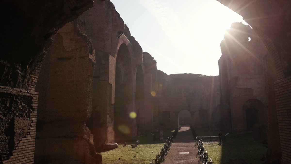 MusicTvOfficial's tweet photo. #SetteMeraviglie, la serie Sky Original che racconta la scoperta dei grandi simboli del patrimonio artistico italiano, dedica la sua nuova stagione a #Roma. In onda in prima visione su @SkyArte (canale 120 e 400 di Sky) tutti i martedì dal 17 settembre. https://t.co/POTH6c3sYx
