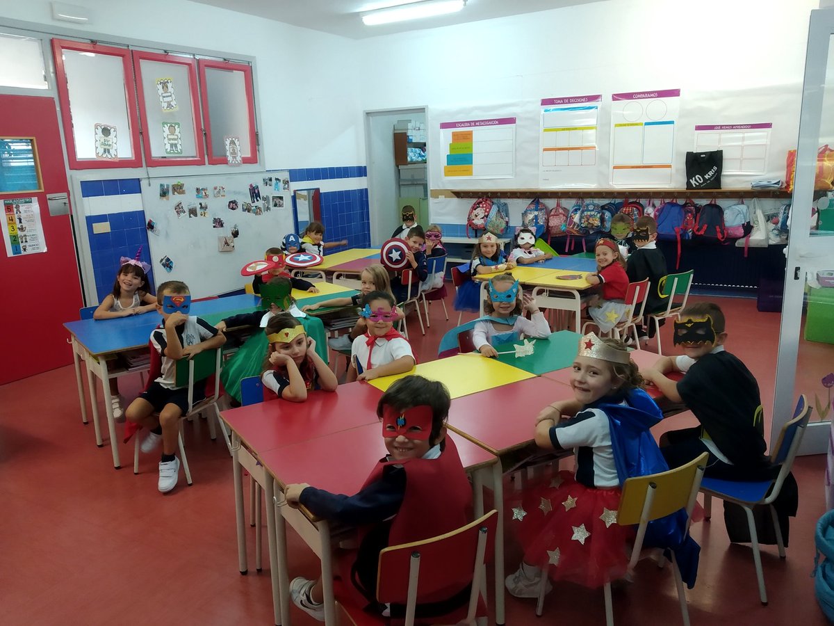 csabea1's tweet image. Superhéroes y heroínas.