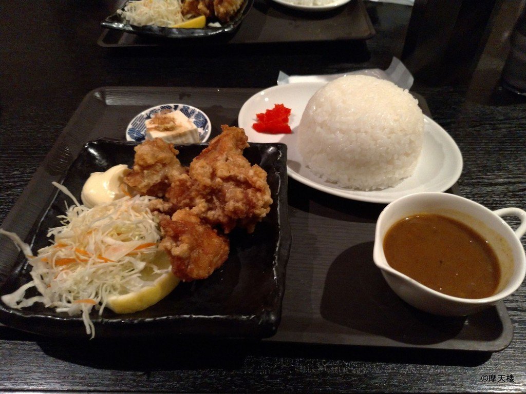 repairingman's tweet photo. ブログ更新しました！⇒ 摩天楼は永遠に～のB級グルメガイド２/ボリューム感がすごい「万喜鶏 堺筋本町店」 https://t.co/EOBV0vuYXC https://t.co/xMmSLDnVa6