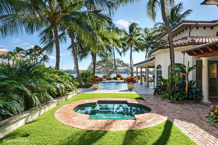 HOME OF THE WEEK! 650 San Marco Drive. Visit ElmesGroup.com to see more of this gated estate with mega yacht dockage! #TimElmes #ElmesGroup #fortlauderdale #waterfrontestates #luxuryrealestate #luxuryliving #realestate #luxuryrealtors #milliondollarhomes