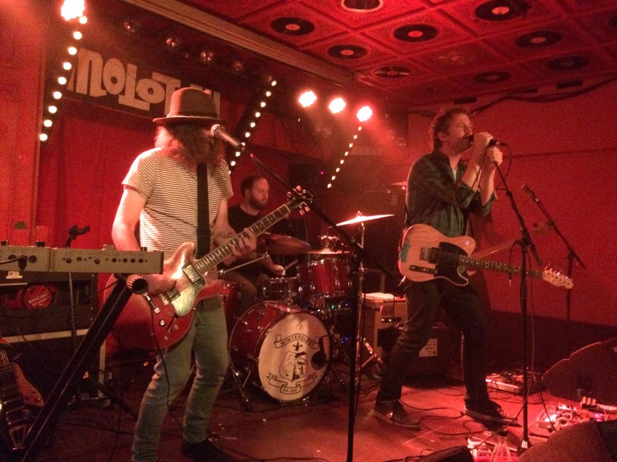 Im Rahmen ihrer Europa-Tour zum neuen Album „In The Land Of“ spielten <a href="/wintersleep/">Wintersleep</a> im Molotow und zeigten abermals, dass sie eine großartige Liveband sind! #Hamburg #Konzerte #Molotow #Wintersleep

noisiv.de/wintersleep-be…