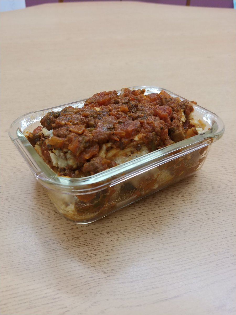 vtbarngirl's tweet photo. Twitter Challenge Day 14 #FWSU @FletcherFalcon Took care of myself this weekend with some crockpot creations, homemade spaghetti sauce with the garden's bounty and homemade applesauce... https://t.co/JmIKzvPwQC