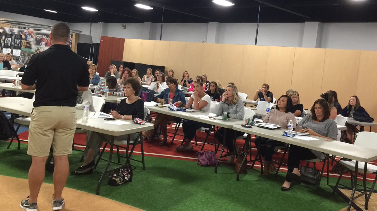 1KAPOS's tweet photo. Great turnout at yesterday’s training session!! 📝✍🏼 https://t.co/dOS8dpcO0c