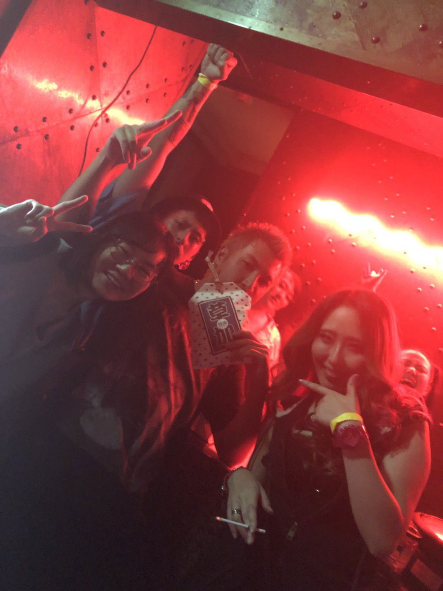gUMi1225yukin's tweet photo. #VORTECHX 終了〜🔥🔥

ご来場の皆様ありがとうございました！

記念すべき10周年回に参加できてほんとよかった！

 @cochaMe さんとのB2Bもほんと楽しくて
勉強になった！！

 @RYOTA_ROCKH 
VORTECH10周年おめでとう🎊🍾 https://t.co/5f0TpKUodk