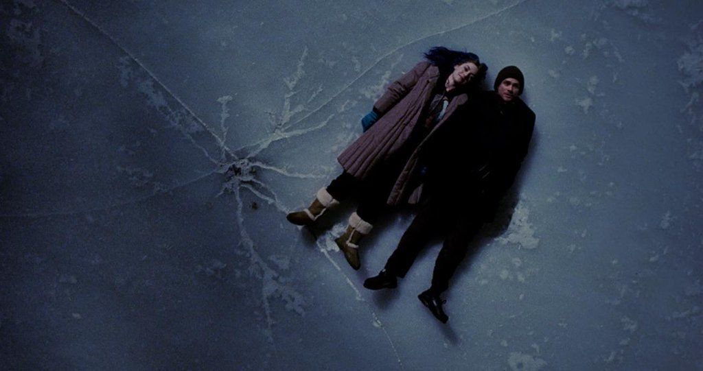OnePerfectShot's tweet photo. ETERNAL SUNSHINE OF THE SPOTLESS MIND (2004) 

Cinematography by Ellen Kuras 
Directed by Michel Gondry
Explore more shots in our database: https://t.co/z8qbeAhwjA https://t.co/zZGyOFNdLH