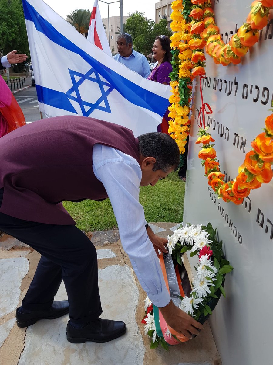 indemtel's tweet photo. Amb Pavan Kapoor together with Mr. Aviram Dahari, Mayor of Kiryat Gat inaugurated the new 'Gandhi Circle' in the city to mark Mahatma's 150th birth anniversary. Kiryat Gat is the first city in Israel to have a dedicated circle in memory of Gandhiji. @IndianDiplomacy #BapuAt150 https://t.co/SHLxaTDlTG