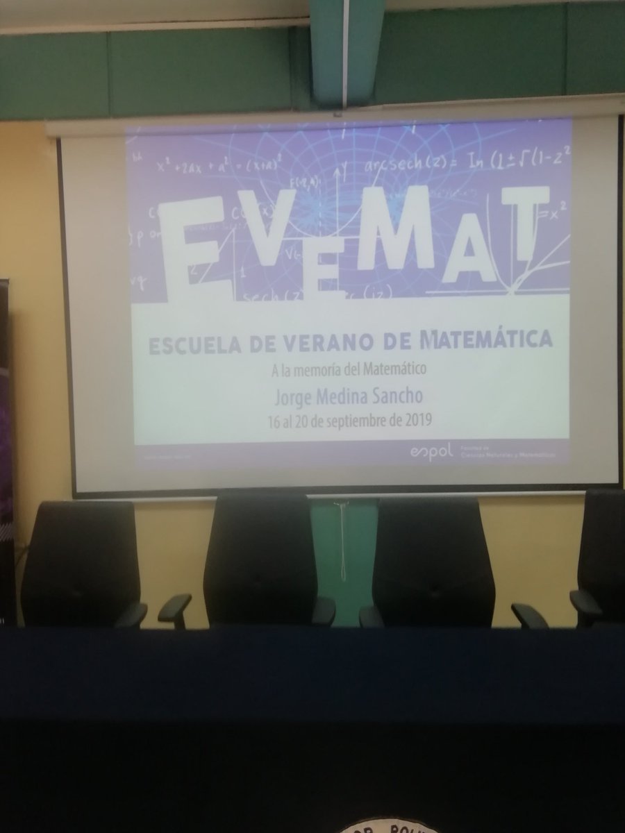 mirebracamonte's tweet photo. Por inicia la segunda escuela de Verano en la @FCNM_Espol en el auditorio Pedro Franco Davila. https://t.co/Xjl0kWxq7u