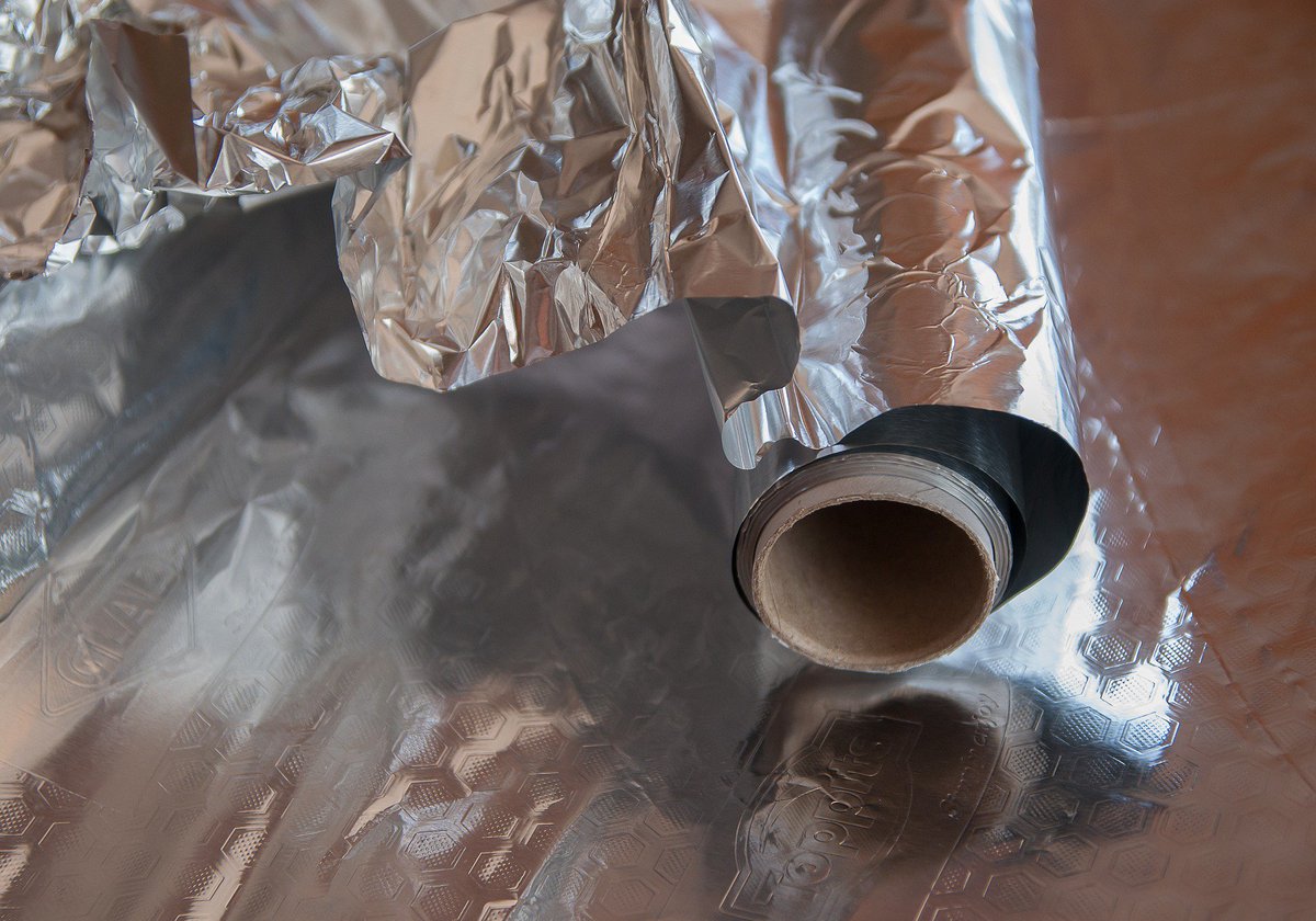 SummitReWorks's tweet image. Aluminum foil is not recyclable in home recycling carts or at community recycling drop-off centers.  Please reuse this if you can, if not, place in trash.