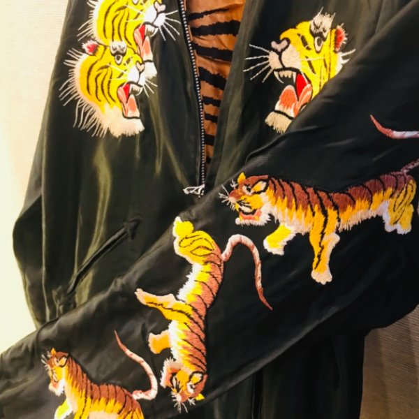 美品 日本トウヨウ BEAMS BOY 2面使 スカジャン 虎 unisex 美品 日本トウヨウ BEAMS BOY 2面使 スカジャン 虎 unisex 美品