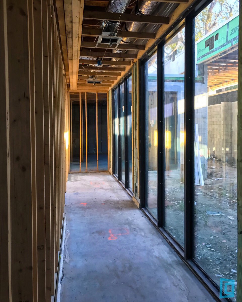 MansionWD's tweet image. Courtyard hallways with #SpringLane #NewConstruction #CustomHomeBuilder #MondayMotivation

@ESWindows Aluminum Windows

Home Construction by @RareBuilders