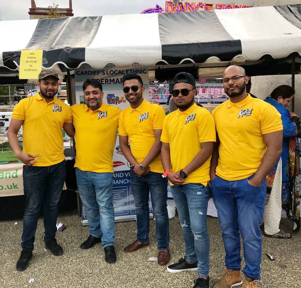 Kukd.com (@getkukd) on Twitter photo Members of the kukd.com team and our Managing Director Shelim Hussain MBE having a great time promoting our company at the Cardiff Multicultural Mela this weekend!
<a href="/CardiffMela/">Cardiff Mela</a> Members of the kukd.com team and our Managing Director Shelim Hussain MBE having a great time promoting our company at the Cardiff Multicultural Mela this weekend!
<a href="/CardiffMela/">Cardiff Mela</a>