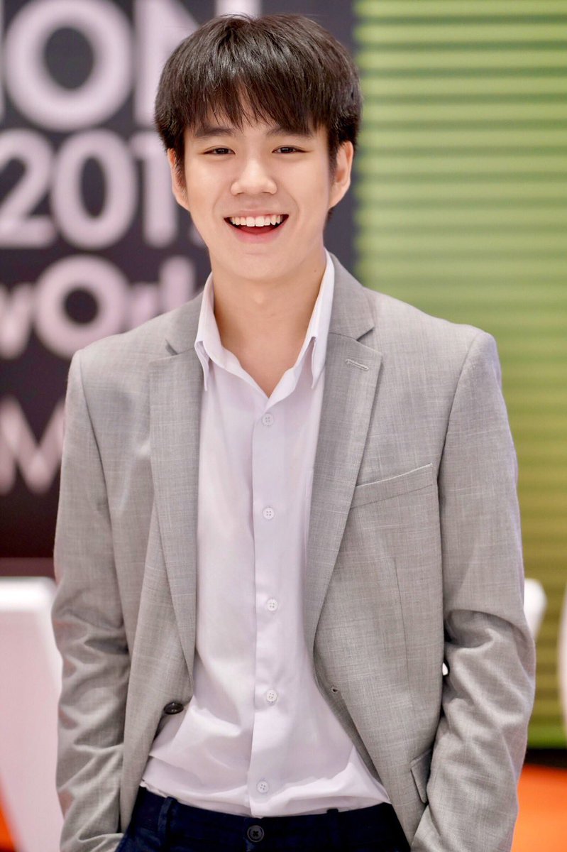 dearboythailand's tweet photo. แพ้รอยยิ้มแบบนี้ ขอซื้อได้ไหมจะให้มานั่งยิ้มทั้งวันเลย ไอ้ต้าววว!!💕
IG : Jkl2yu @jkl2yu
IG: Powerboy
#powerboyth
#agency9cats
#kusexyboy https://t.co/V3uSoDZs6U