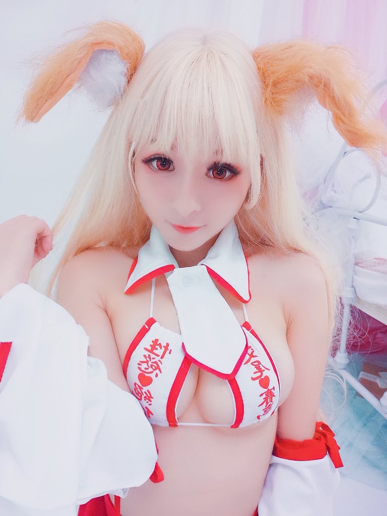巫女要来封印你咯 https://t.co/mdYDN3Jm1U