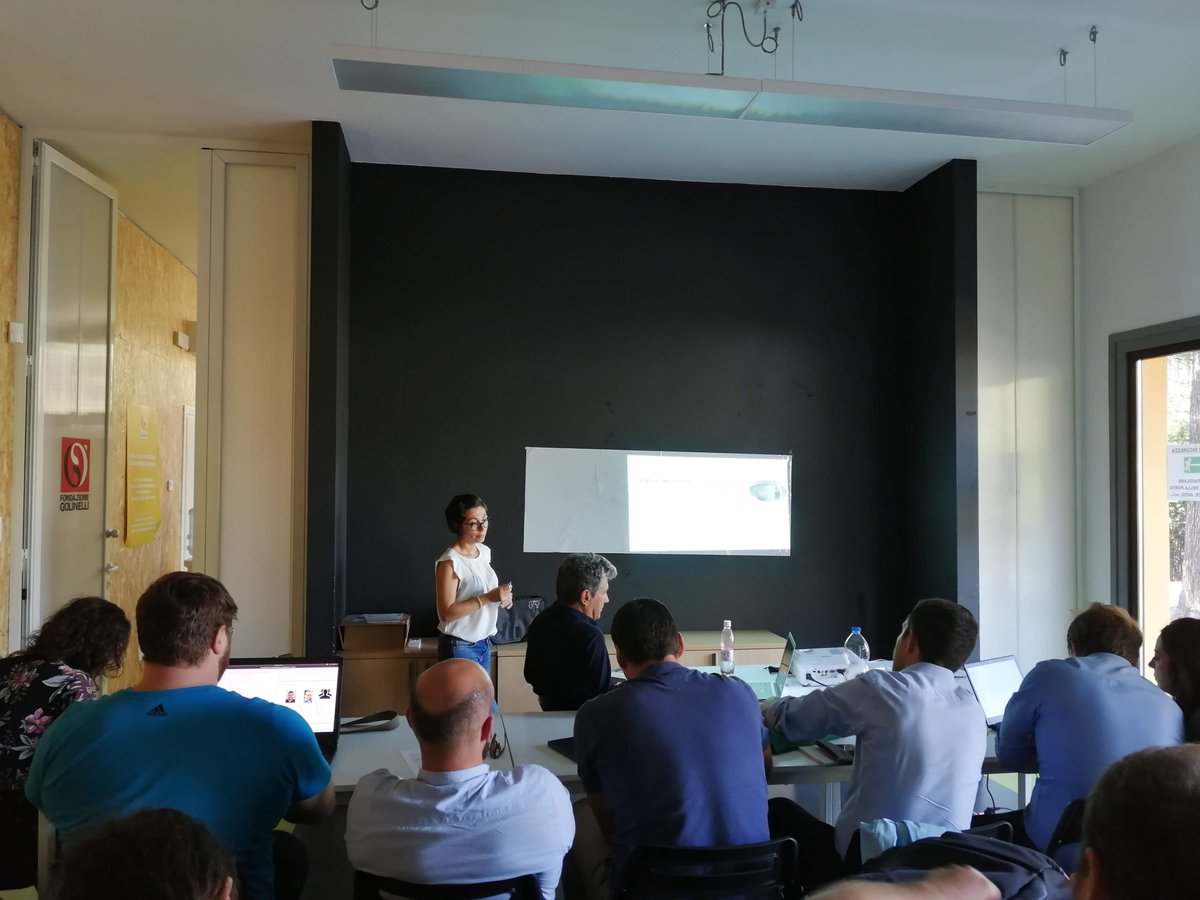 EmiliaRomagnaStartUp (@erstartup) on Twitter photo 🏆 Feedback al #DemolitionDay per la #StartCupER 2019 con <a href="/dgiluz/">Gianluca Dettori</a>
💣 "L'obiettivo del pitch deve essere quello di andare a casa con il biglietto da visita, conquistare il tempo di una riunione successiva"🎯 🏆 Feedback al #DemolitionDay per la #StartCupER 2019 con <a href="/dgiluz/">Gianluca Dettori</a>
💣 "L'obiettivo del pitch deve essere quello di andare a casa con il biglietto da visita, conquistare il tempo di una riunione successiva"🎯