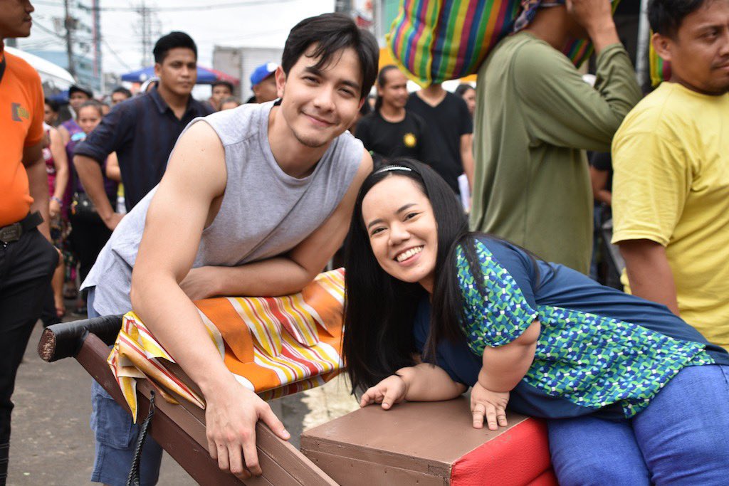 gilbelievers17's tweet photo. Congratulations @aldenrichards02 #TheGiftWORLDPremiere https://t.co/1RfNSPCkxY