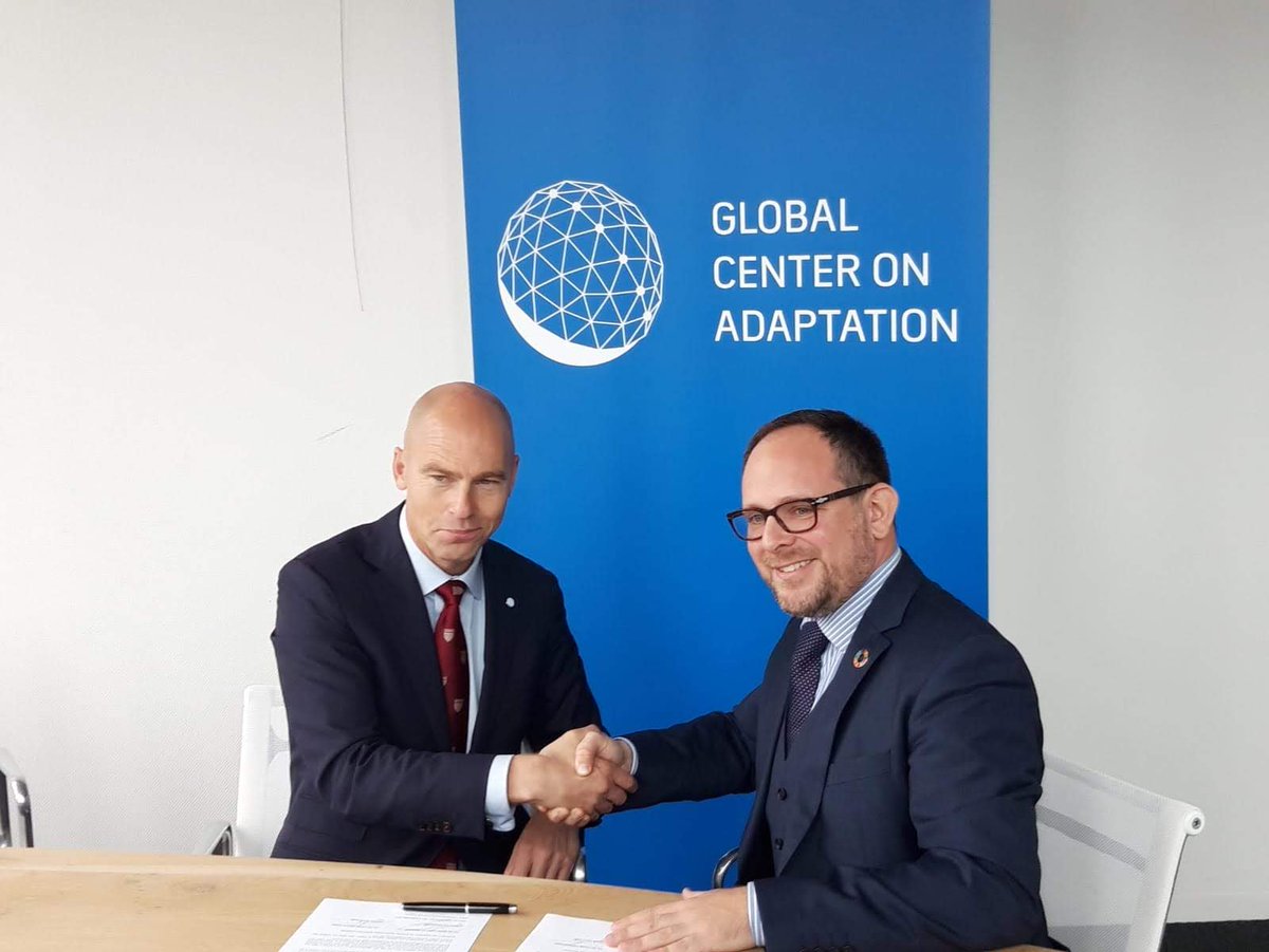 Together with @PVV_GCA signed the Letter of Intent between @GCAdaptation and @CampusFryslan @univgroningen on collaboration in education and research #livinglab #AdaptOurWorld