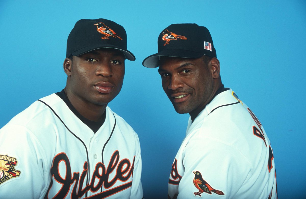 Happy birthday to Hall of Famer Tim Raines, who briefly played with his son, Tim Jr, on the Orioles 