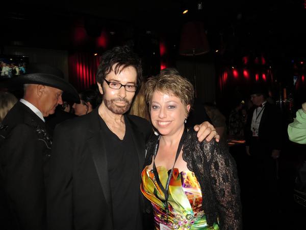 Happy birthday to George Chakiris! *snap snap snap* 