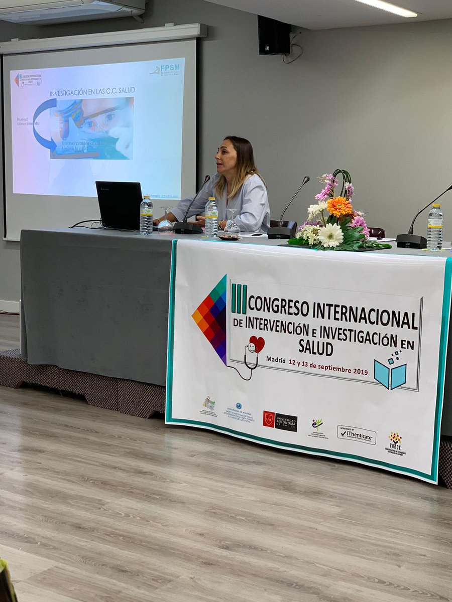 FPSM_UAH's tweet photo. Participación de la prof. Dra. Beatriz Sánchez de @FPSM_UAH en el III Congreso Internacional de Intervención e Investigación en Salud #IIICIIIS 
Muchas gracias a la organización por la invitación y por considerar el tema de los cuestionarios en salud como relevante en este evento https://t.co/Dvxp9WohzL