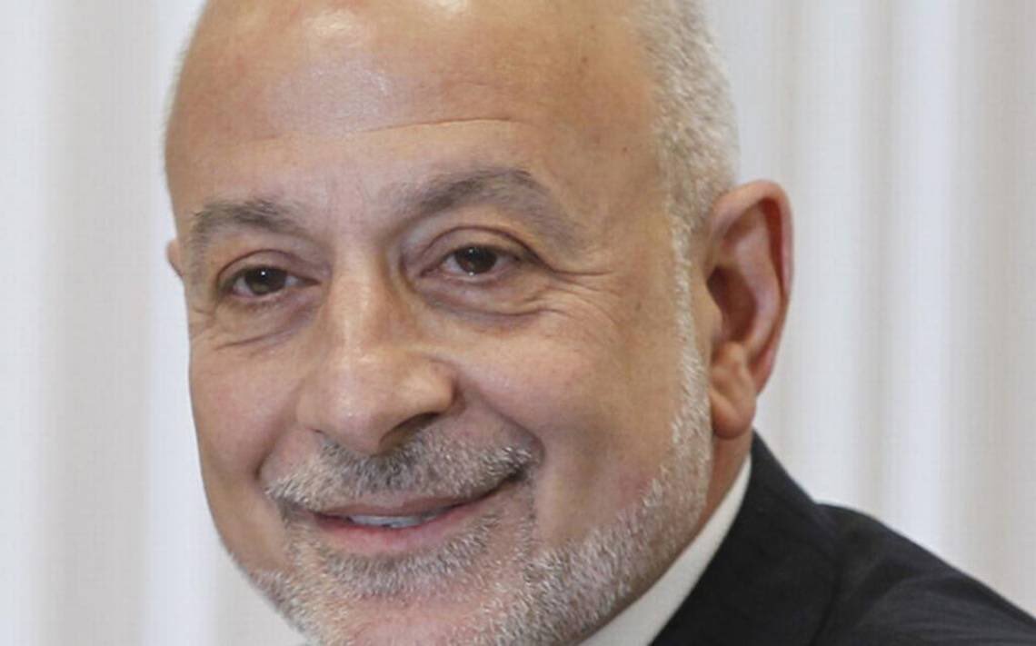 SteveBenjaminSC's tweet photo. @CityofColumbia City Council just observed a moment of silence in memory of Joseph Azar. 

We all had opportunities to agree &amp; disagree with Joe over the years but we never doubted his LOVE of @ColumbiaSC. 

#RIPeace Joe https://t.co/4KWmeFXbNE