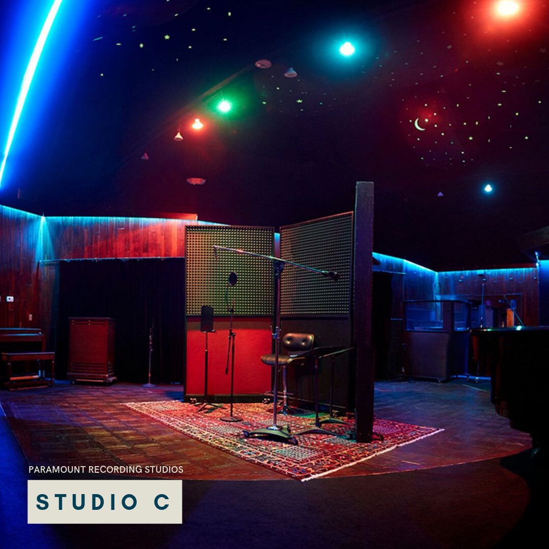 PmountRecording's tweet image. Drifting deeper into the sound 💫Here’s to a new week full of music!
#recordingstudio #recordingsession #music #musicmonday #MondayMotivation