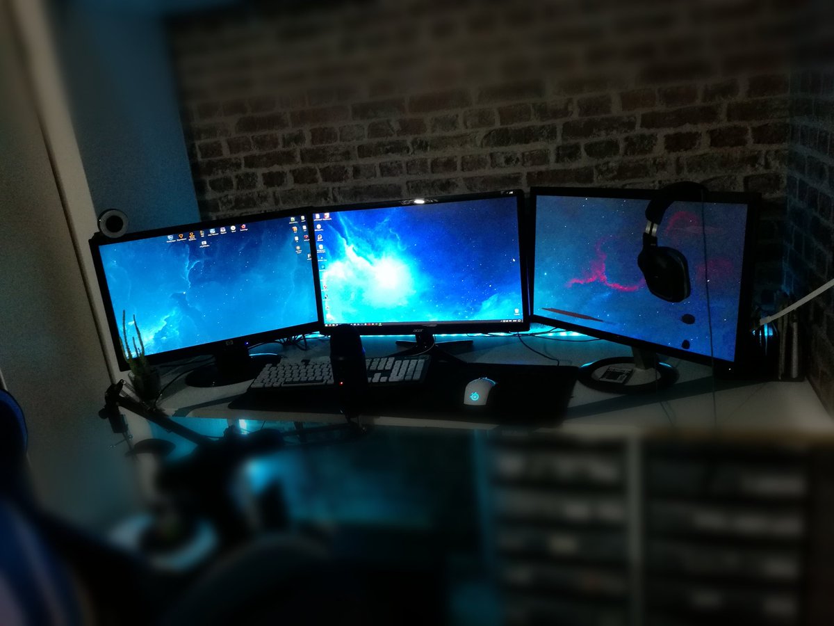 10dier_'s tweet photo. Ready for Tomorow! #newsetup #blueislife https://t.co/VLlxH8Ox3X