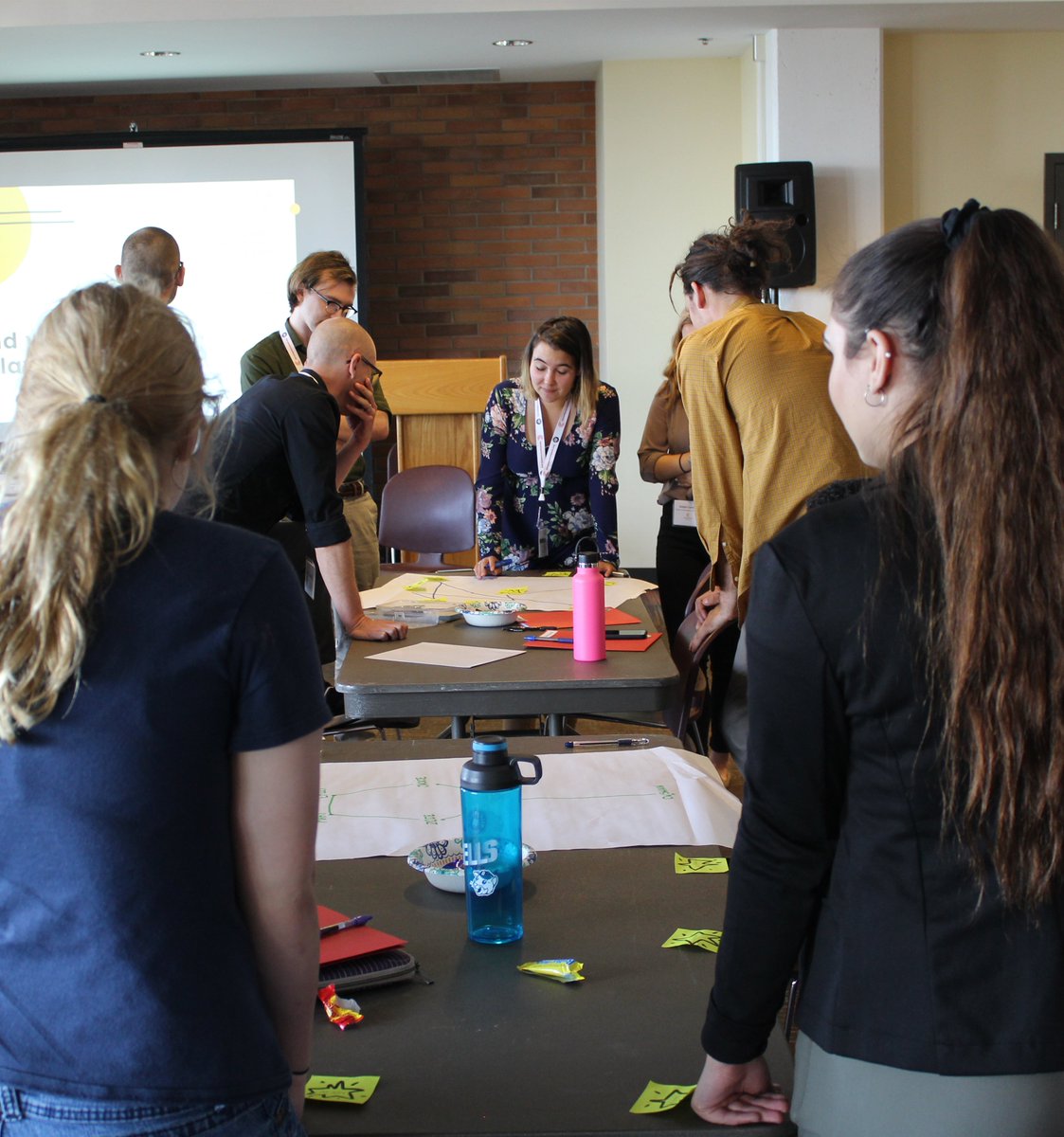 WACampusCompact's tweet image. We hosted the joint VISTA/CAC orientation at Western Washington University- New and continuing members alike participated in team bonding exercises, field work training, and communications crash courses. 

Included in the week’s agenda was a segment with Dr. Veronica Velez.