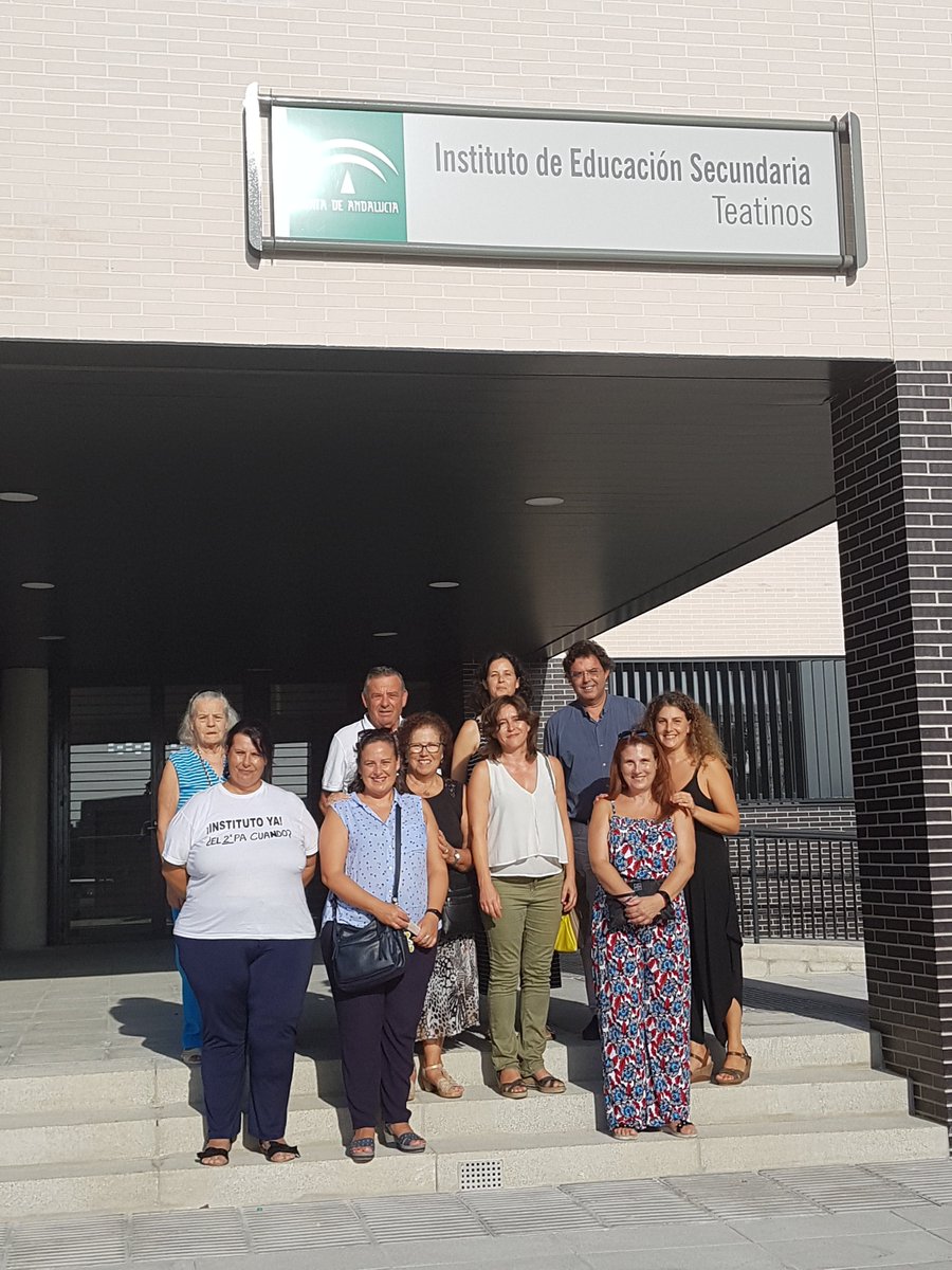 PrometoTeatinos's tweet photo. POR FIN ABRE SUS PUERTAS EL INSTITUTO DE TEATINOS
https://t.co/OOrcgVUrhs https://t.co/gOdTlD2GhQ