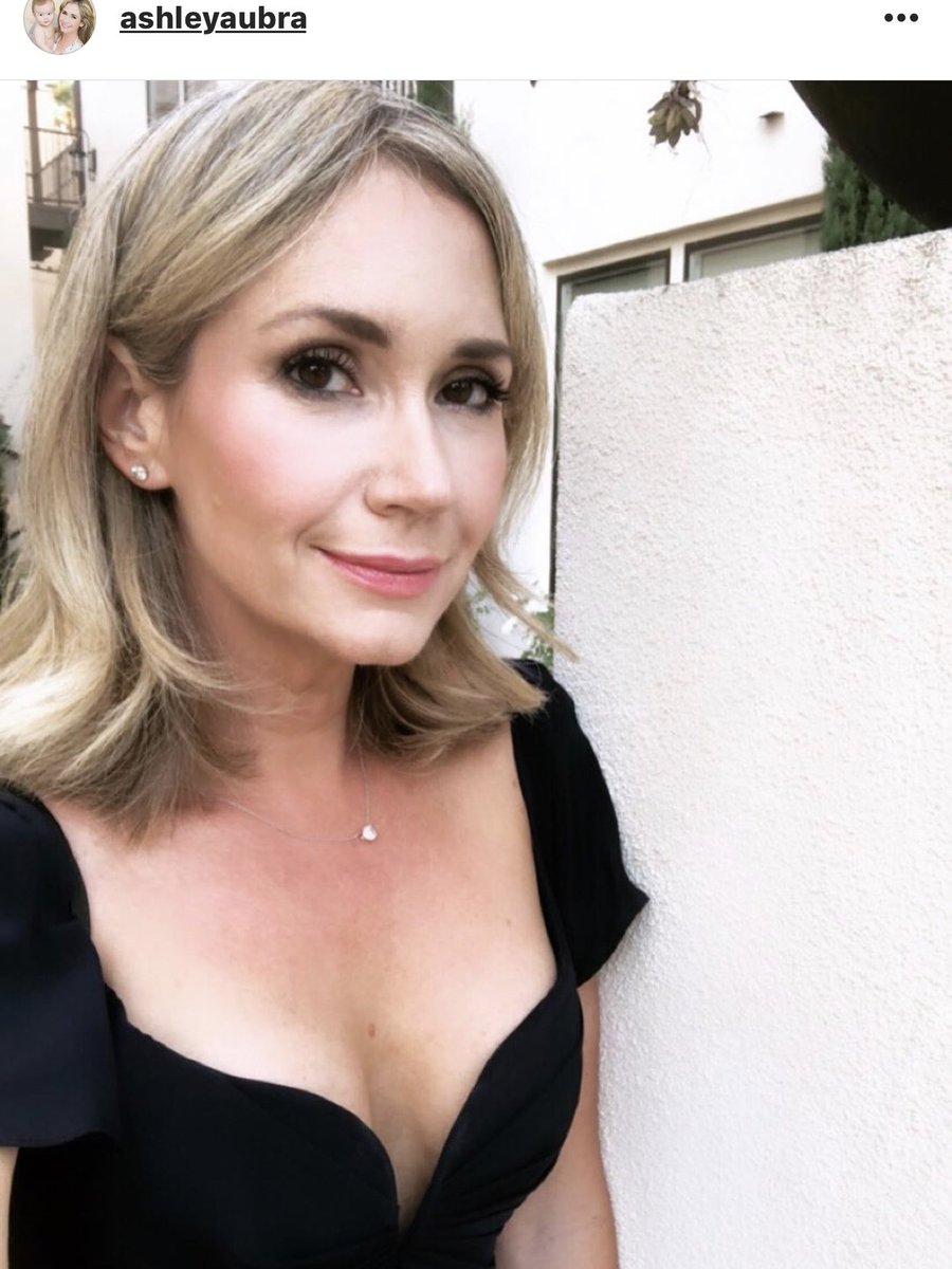 mary61203's tweet photo. @LilithNiflheim @BandB_CBS time to have Denise Richards pack &amp; leave. Too many great actresses on B&amp;B. Her poor acting stands right out. Katrina is good, fits in nicely with the Logan ladies! Now #BringBridgetBack &amp; the #LoganLadies are complete 🤞🏻 https://t.co/aXrLamz0tS