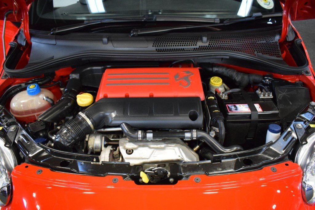 carspecialists's tweet photo. Take a closer look at our incredibly rare Fiat Abarth 695 Tributo Ferrari. Only 152 of the right-hand models were produced and originally the car was never intended for the UK market.
https://t.co/Euw7ZRMJiq | https://t.co/7CIFSnNySY
#Fiat #Abarth #Abarth695 #TributoFerrari https://t.co/S7dDv09fUc