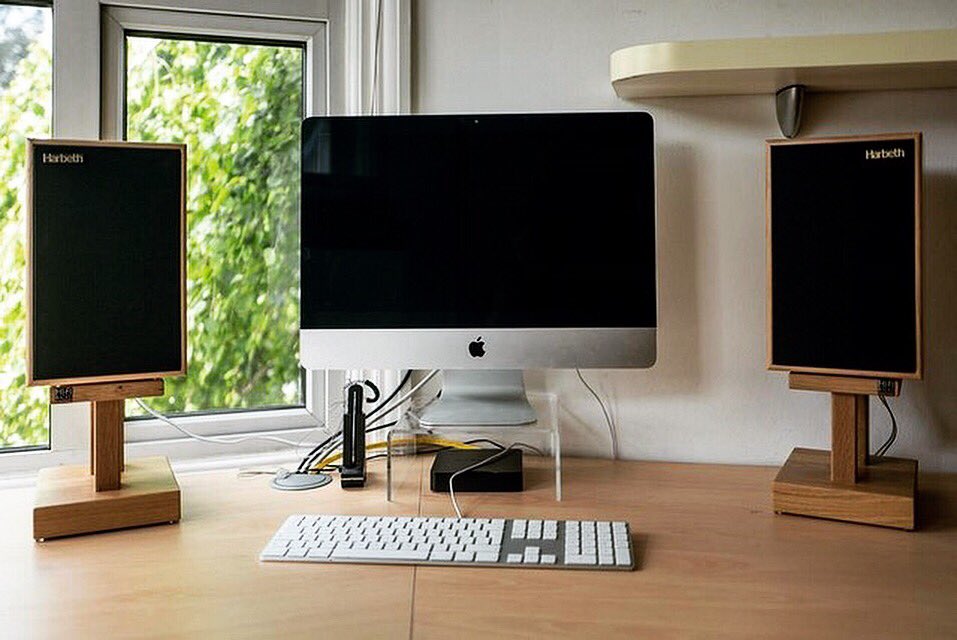 Hi Fi Racks Ltd (@hifiracksltd) on Twitter photo Loving this fantastic desk set-up with <a href="/HarbethHQ/">Harbeth Audio Ltd</a> speakers & @apple! Our #Duet Speaker Stands are specifically designed to enable a superior sound performance, without resonance or vibrational interference.
Any stand height at no extra cost!
Shop now: bit.ly/hfrduet Loving this fantastic desk set-up with <a href="/HarbethHQ/">Harbeth Audio Ltd</a> speakers & @apple! Our #Duet Speaker Stands are specifically designed to enable a superior sound performance, without resonance or vibrational interference.
Any stand height at no extra cost!
Shop now: bit.ly/hfrduet