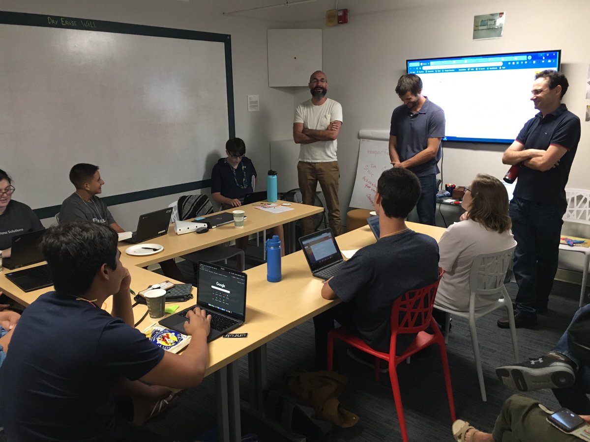 KaanaSolutions's tweet image. Thank you @unrulr team for spending time with us @ImpactHubHNL and sharing your “why” with us. Exciting for our students to see #HIedtech #Innovation up close and personal!