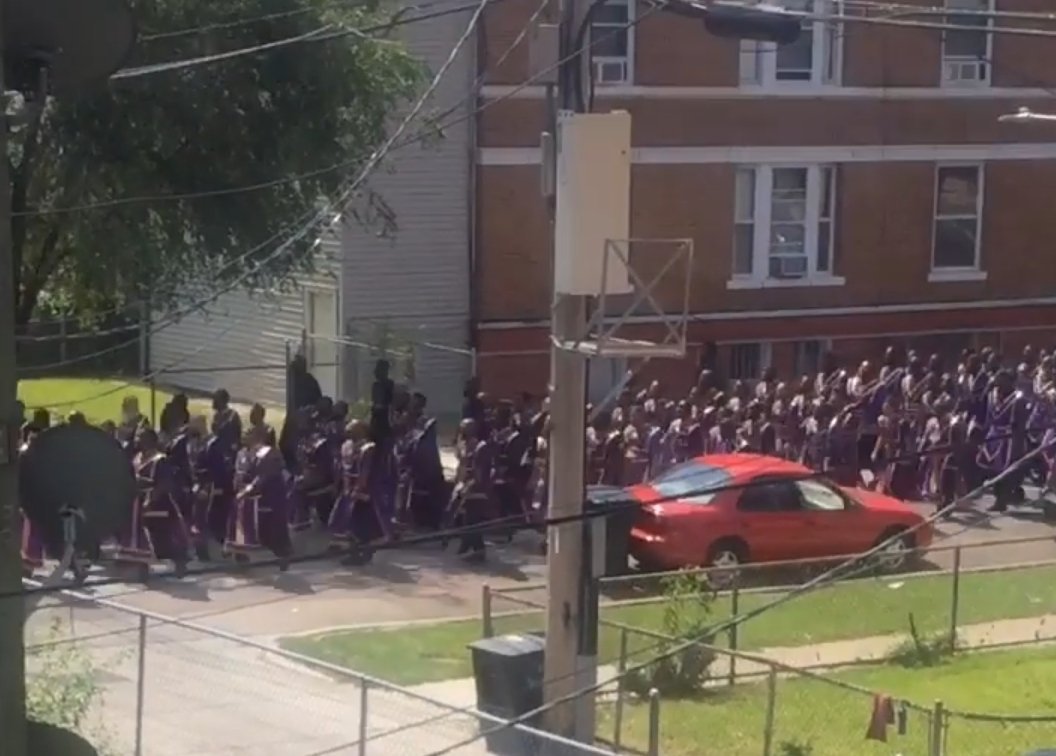 HarryO1975's tweet photo. They're quick to ask... "What about Chicago?" or "Why don't you protest against street violence?", but when 1,000 Black men in Chicago did so earlier this month you didn't hear anything about it from the news media. https://t.co/bt2WANt7Kv