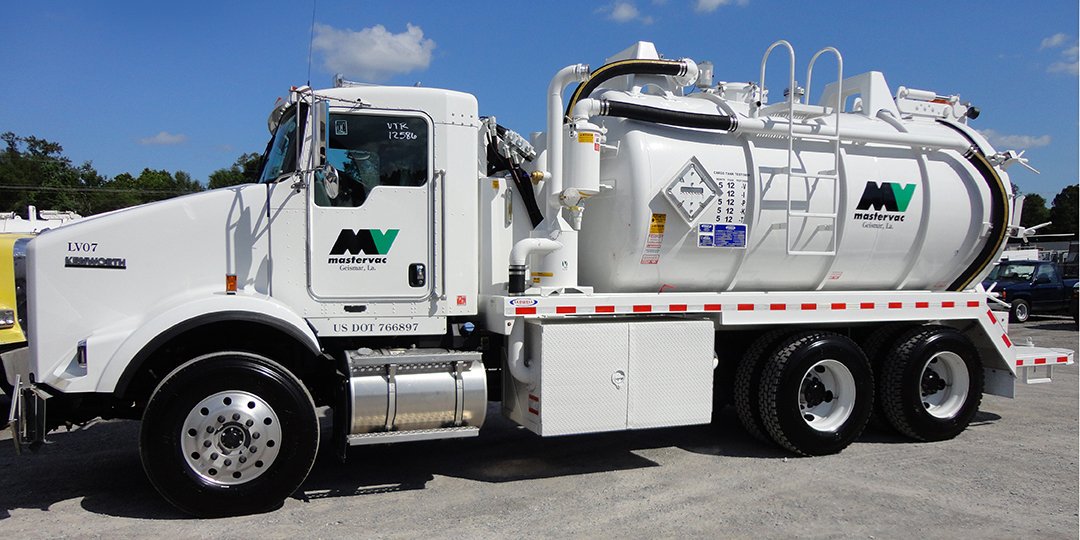 mastervac1998's tweet photo. We started in 1998 with 1 vacuum truck, now a leading providers in industry. Experienced in #industrial and #petroleum fields. #Gapvax #trucks #petroleum #hydropower #jetting 225-677-5446 https://t.co/BuzNpVpaER https://t.co/QQAytxcMbj