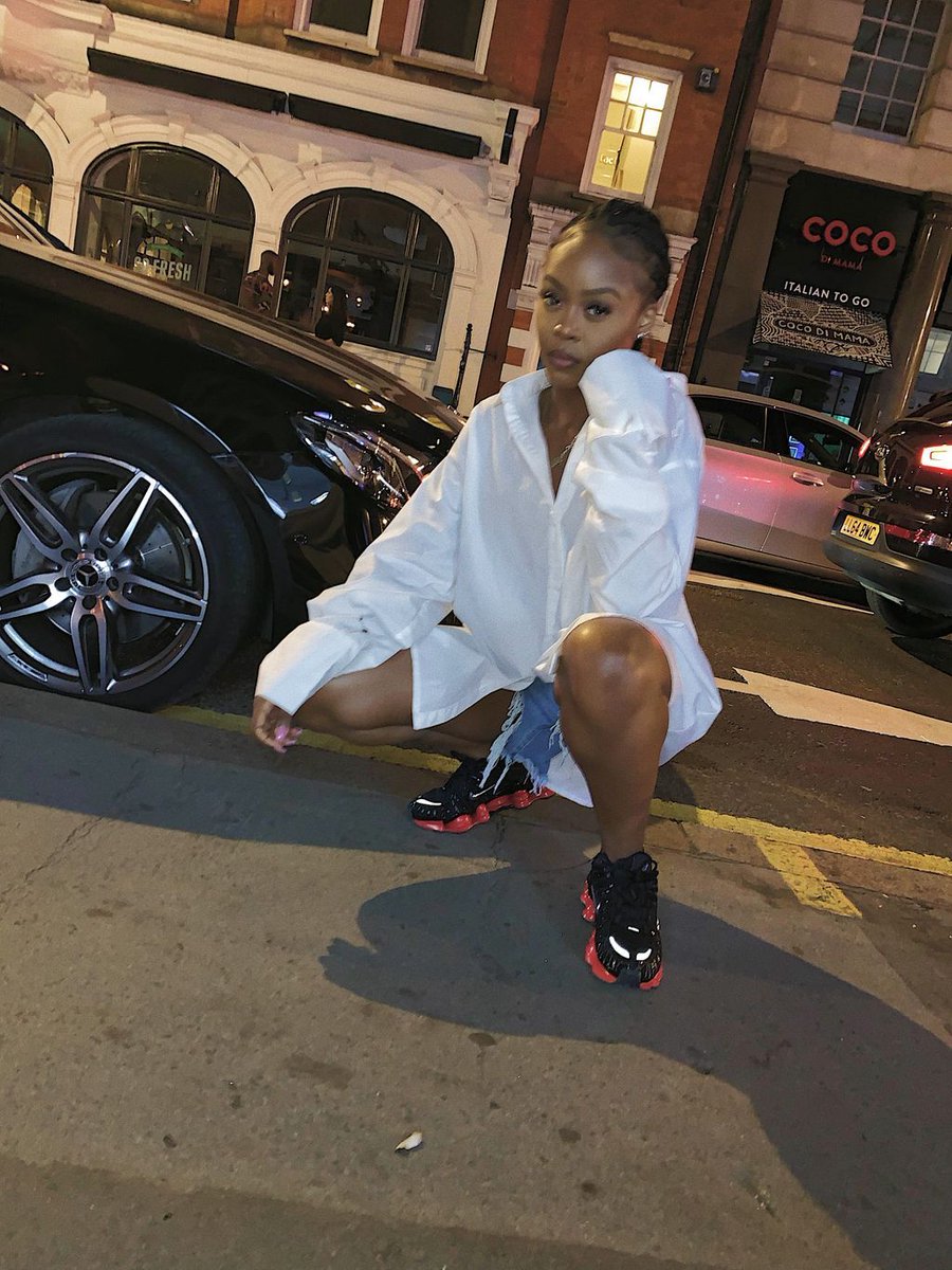 abdollars's tweet photo. Go-getter with cash was her preference 💰#SkSHOX https://t.co/woAUxrFczZ