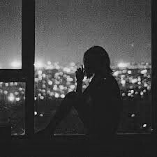 susss_34's tweet image. Ve ben penceremin önünde oturup
Geceden sabaha
Sen kokulu cümleler biriktiriyorum
Dolup taşıyor artık yüreğimden
Ama sen hala yoksun ADAM...